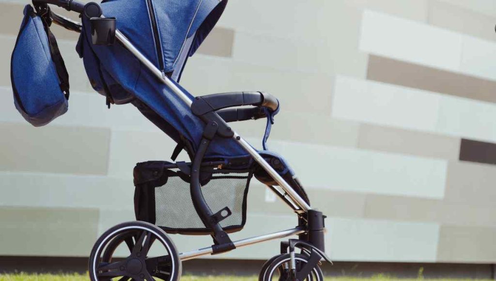 When to Use Umbrella Stroller kids home